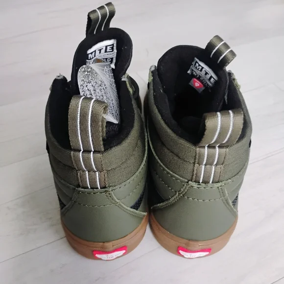 VANS NEW Sk8-hi MTE Waterproof Insulated Shoes - Picture 8 of 12